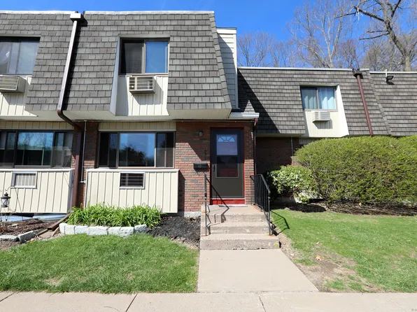 232 High Path Road #232, Windsor, CT 06095