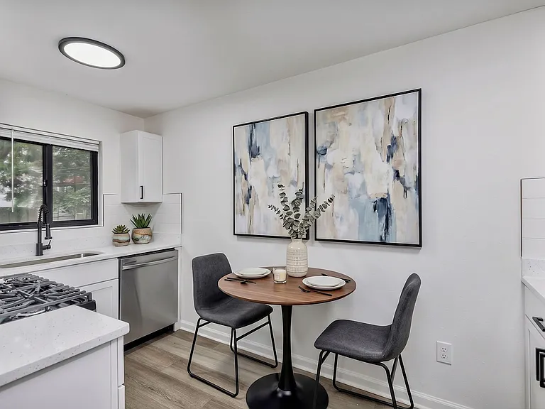 2535 Lysle Ln #1B — Photo 5