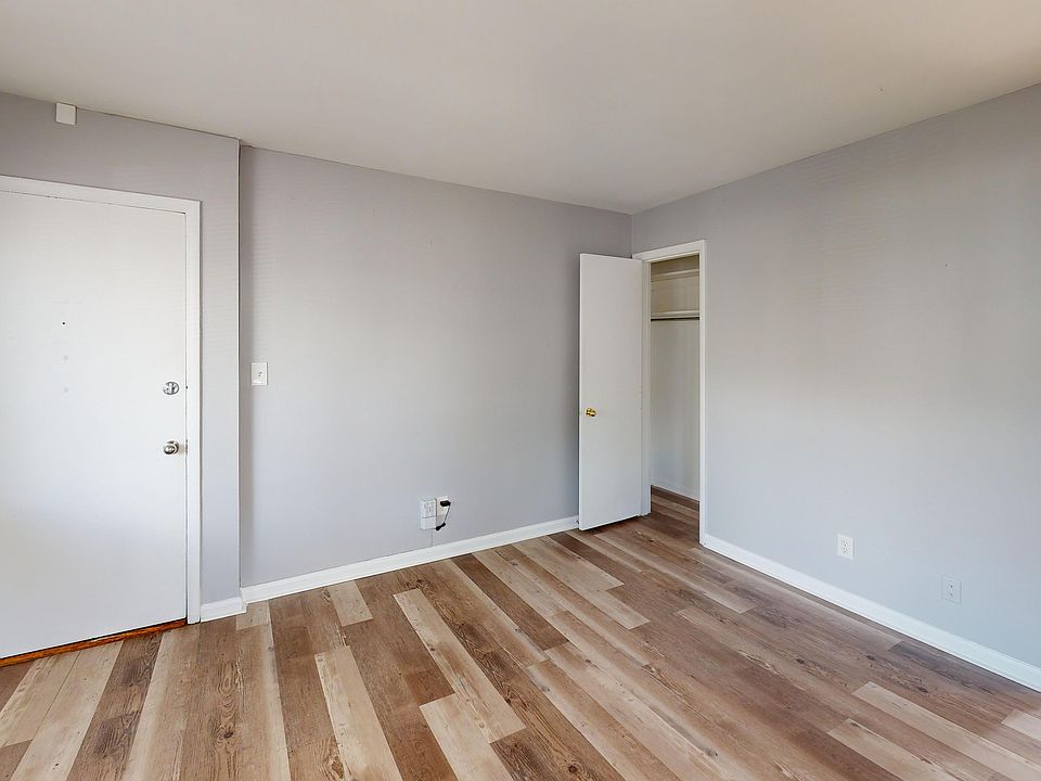Vinyl Wood Flooring