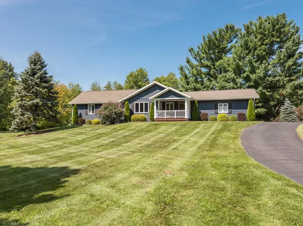 15465 Fillmore St, West Olive, MI 49460