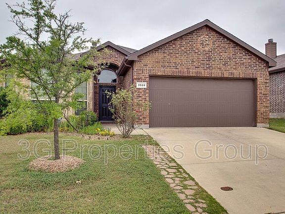 2nd image of 3024 Maple Creek Dr