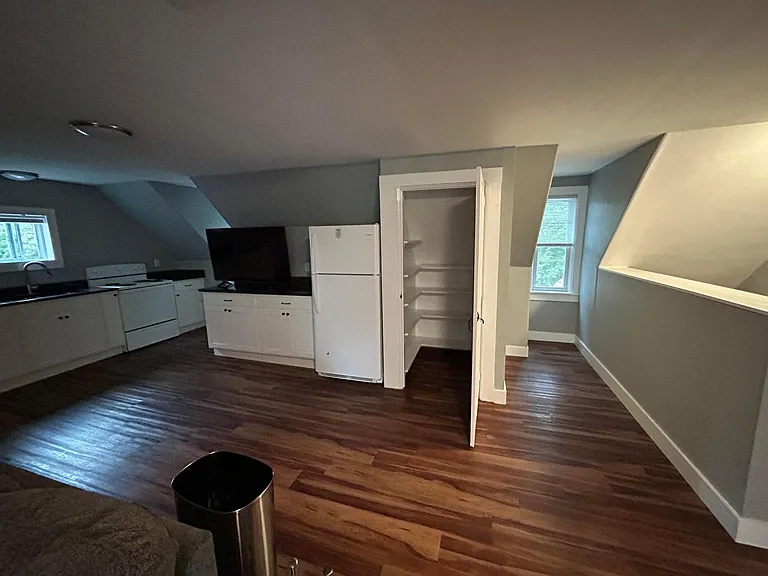 43 Hillcrest Rd #5 — Photo 8