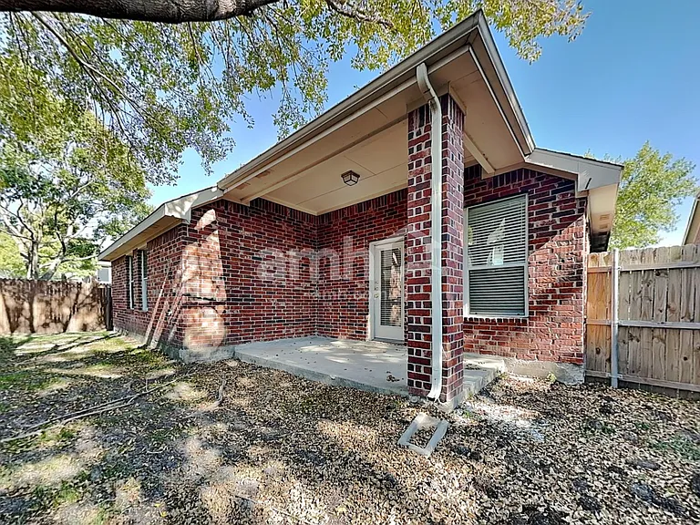 9613 Glenshee Dr — Photo 21