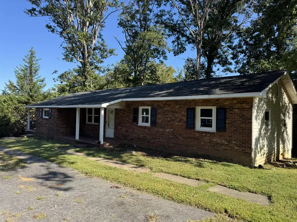 522 Pine Ave, North Wilkesboro, NC 28659