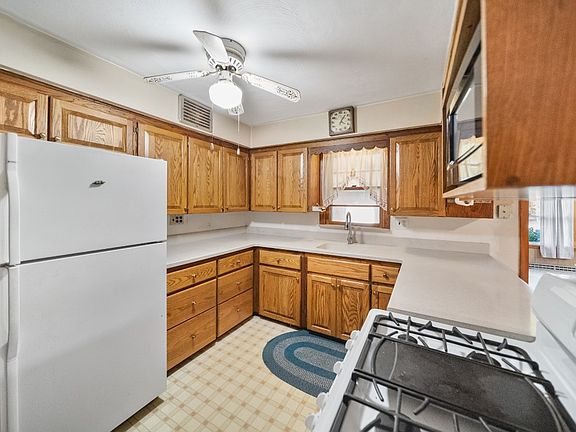 5th image of 1265 Washington Street Ext