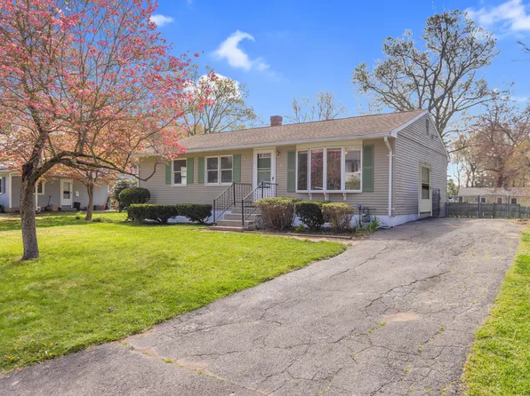 6 Redwood Street, Enfield, CT 06082