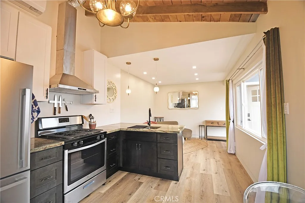 1 bed, 500 sqft, $2,900 — Photo 2