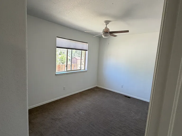 213 S Court St #B — Photo 13