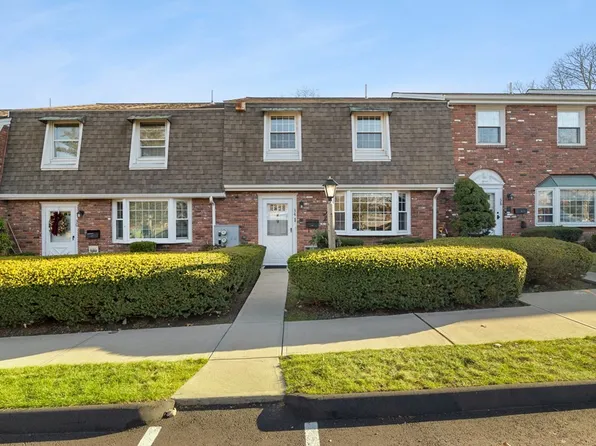 34 Queensboro Ct Unit 34, Norwood, MA 02062