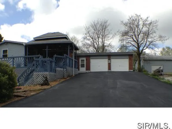 36 Rickhaven Dr, Collinsville, IL 62234