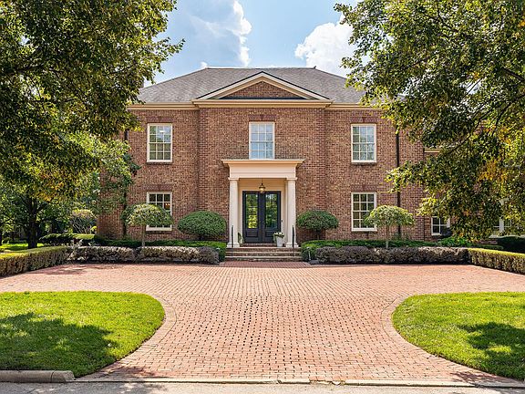 4th image of 7685 Lambton Park Rd