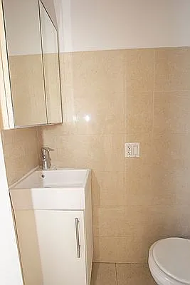 Rented by Jonis Realty | media 21