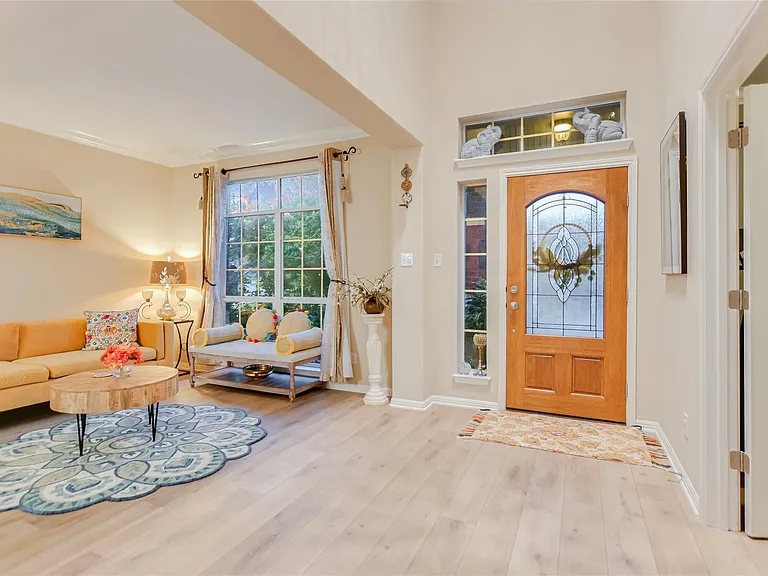 3706 Katie Ln — Photo 9