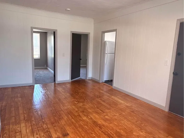 1674 S Main St — Photo 2