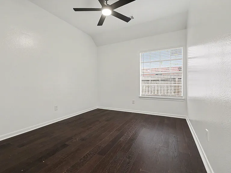 17907 Stoney Glade Ct — Photo 15