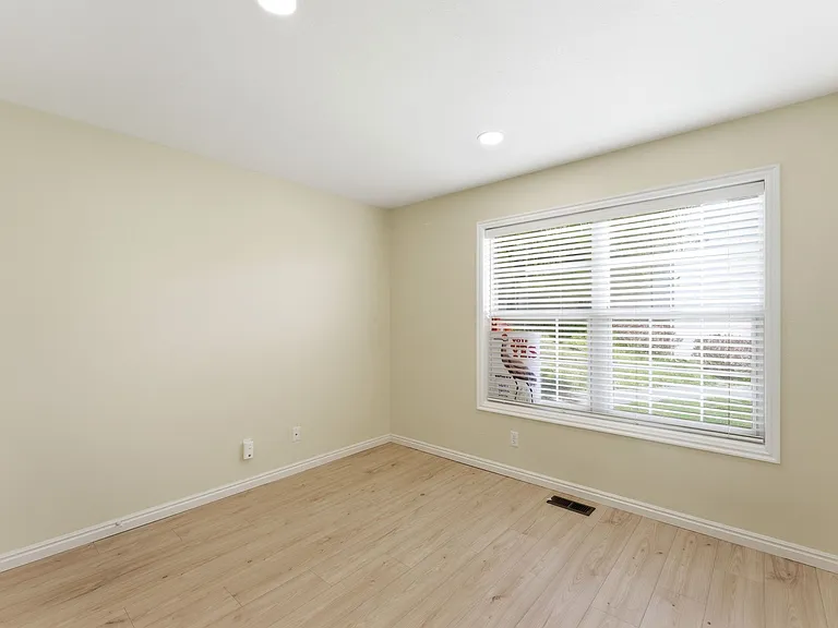 1041 W Grindelwald Ct #R-5 — Photo 19