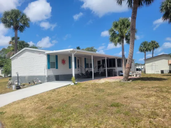 7445 43rd Dr N #524, West Palm Beach, FL 33404