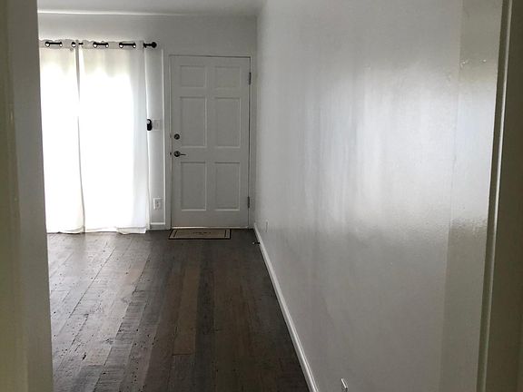 5th image of 817 11th St #3