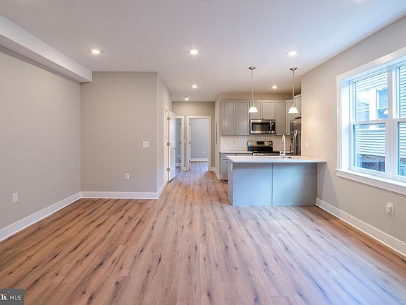 2nd image of 5007 Pentridge St Unit 2R