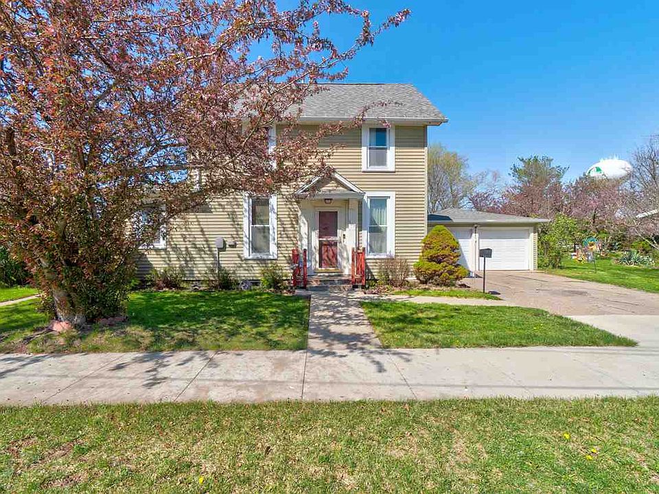 1st image of 605 N D Ave