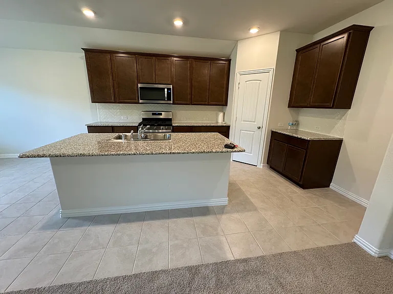 3333 Cross Shore Dr — Photo 10