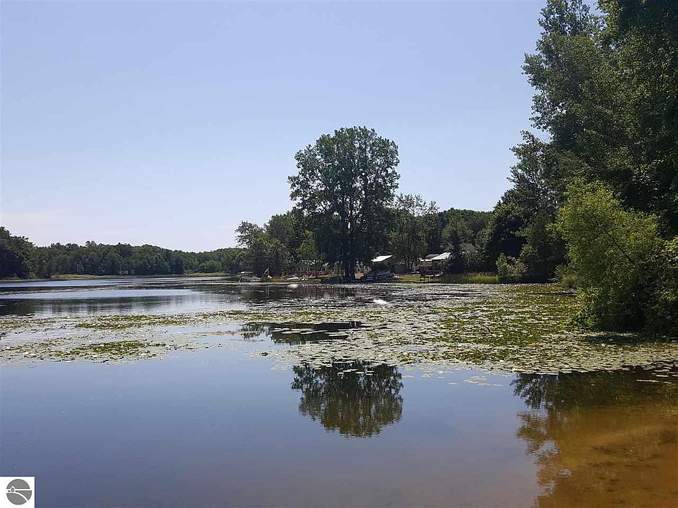 1st image of 8796 Otterside Dr
