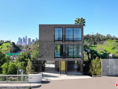 602 W Park Row, Los Angeles, CA, 90012
