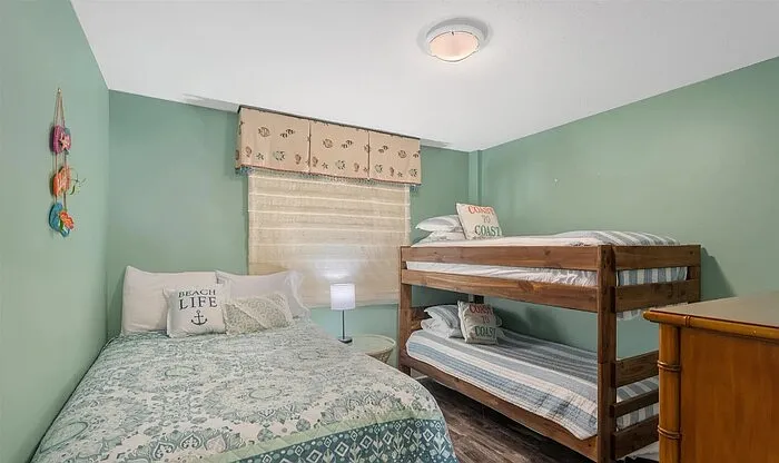 615 W Beach Blvd #615 — Photo 9