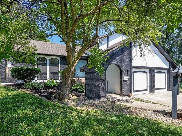 508 Dover Ct, Belton, MO 64012