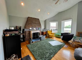 154 Harvard St APT 7E, Brookline, MA 02446