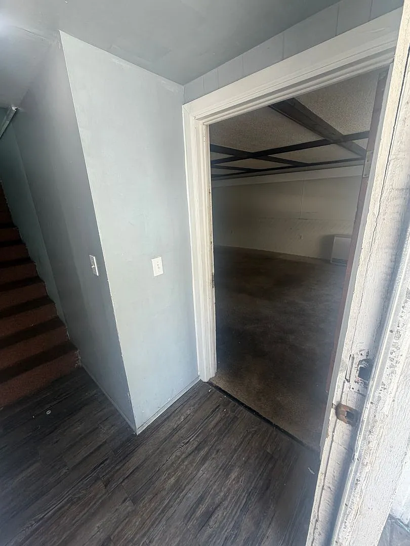 619 4th Street — Photo 2