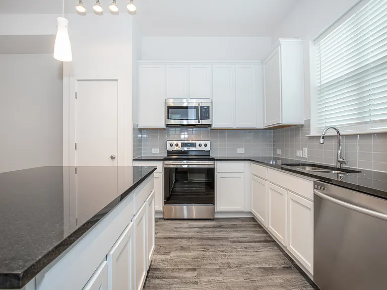 Trailside Oaks Townhomes — Photo 138