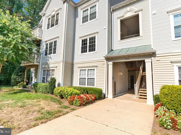 12491 Hayes Ct Unit 301, Fairfax, VA 22033