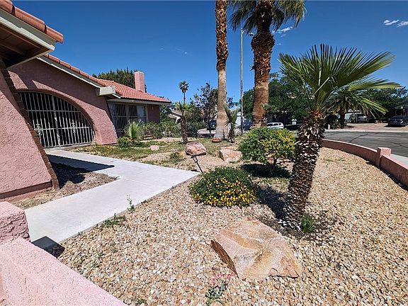 3rd image of 6146 Peppermill Dr