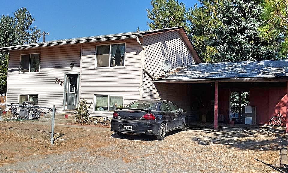 1st image of 723A E Ladd St