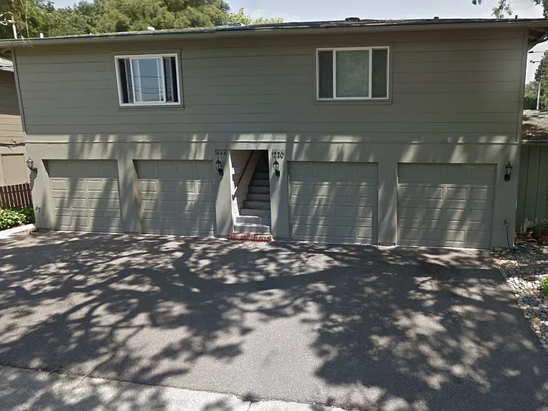 1222 Carmel Ct #1222 — Photo 1