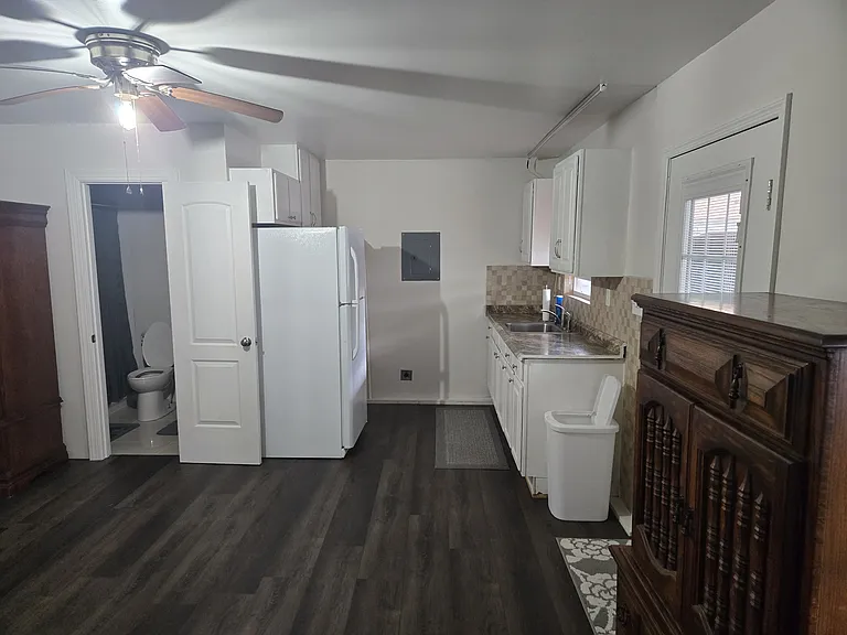 134 Whitman Cir — Photo 6