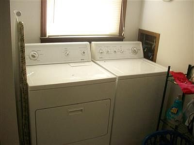 3rd image of 3854 W Glenwood St