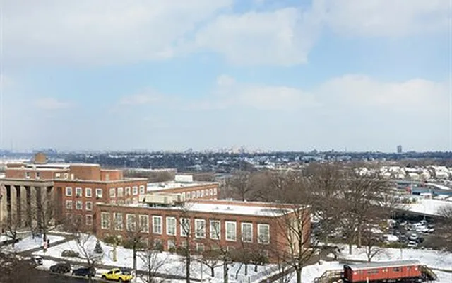 Sold by Century 21 Benjamin Realty | media 28