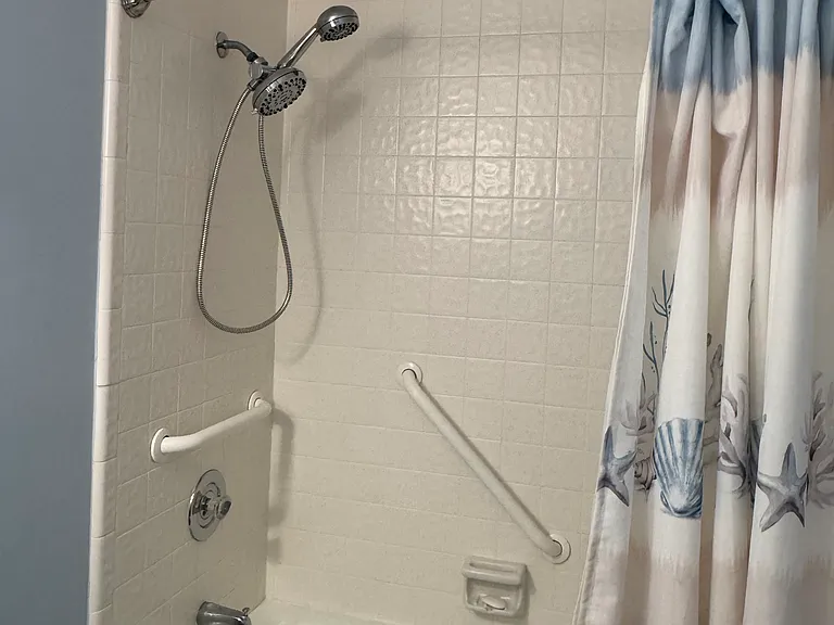 701 Beach Ave #203 — Photo 31