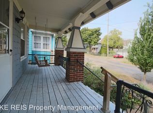 1127 E Dakota St, Milwaukee, WI 53207