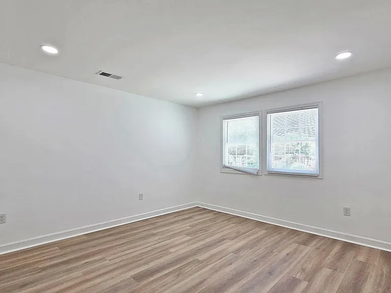 1712 Mount Vernon Ave #E — Photo 7