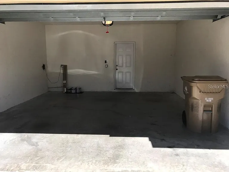 7542 Red Mill Cir — Photo 25
