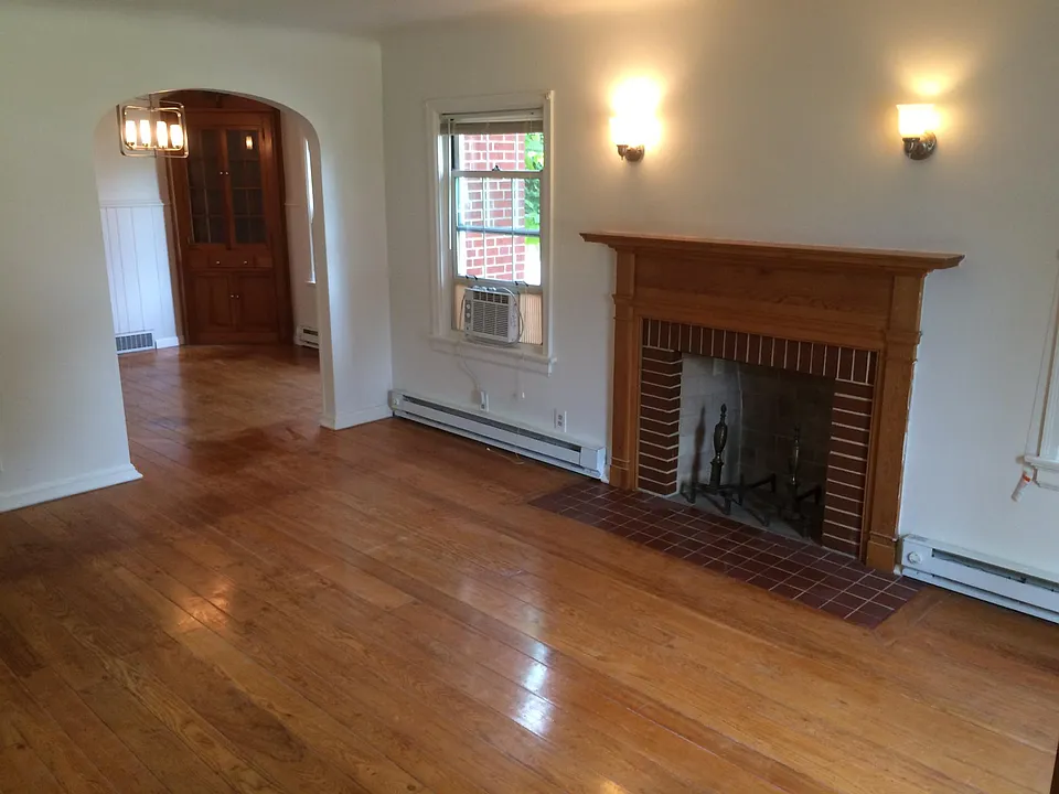 hardwood flooring throughout living space, kitchen and dining room