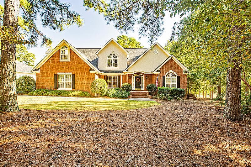 1st image of 407 Oakmonte Cir