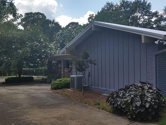 3rd image of 6406 Halcyon Dr