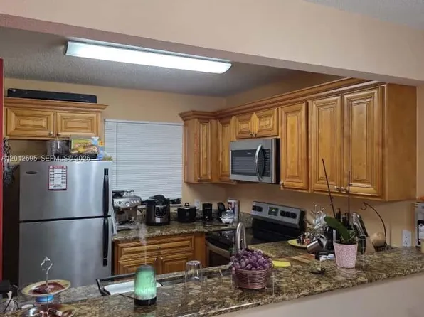 1760 Windorah Way APT H, West Palm Beach, FL 33411