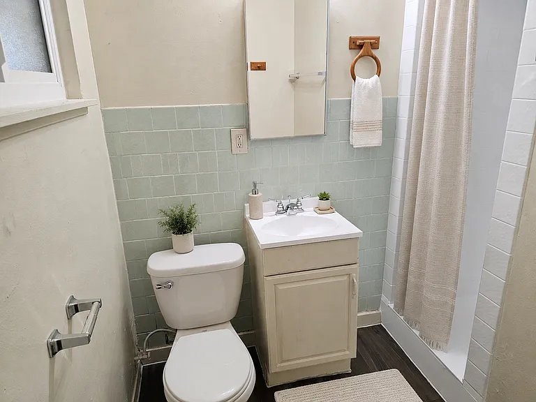 6641 Mitad Ct — Photo 17