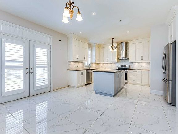 3rd image of 1280 Kestell Blvd