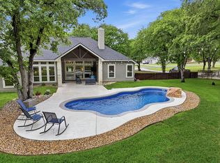 173 Bobby Lynn Dr, Adkins, TX 78101